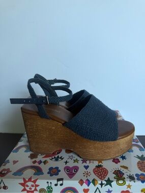 Jeffrey Campbell On Deck  Platform Wedge Sandals -  Women Size 6.5